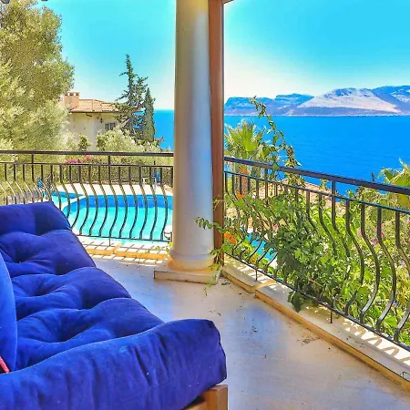 Yarımada Deniz Manzaralı Cindy Villa