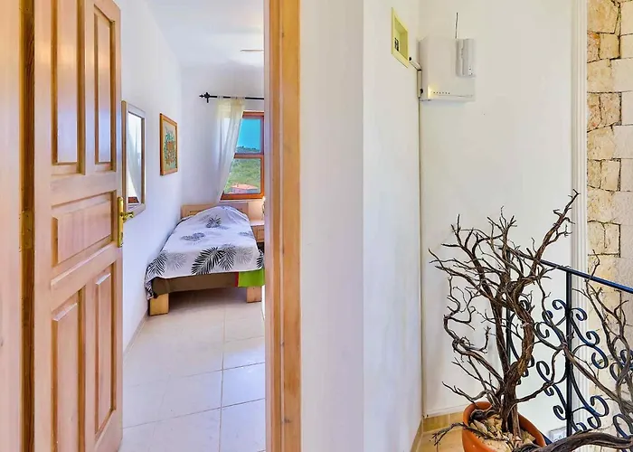 Yarimada Deniz Manzarali Cindy 빌라 *