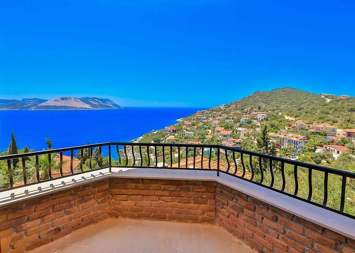 Yarımada Deniz Manzaralı Cindy *