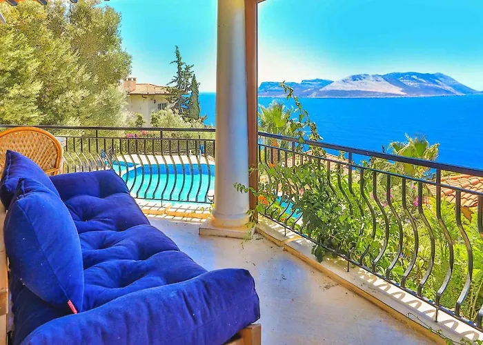 Yarimada Deniz Manzarali Cindy 빌라