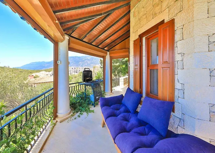 Villa Yarımada Deniz Manzaralı Cindy Kaş