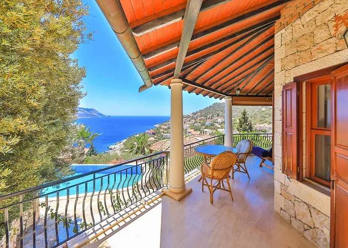 Yarimada Deniz Manzarali Cindy * 카스