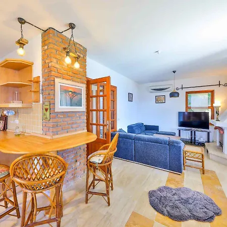 Yarimada Deniz Manzarali Cindy Villa Kas