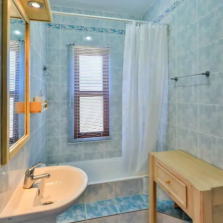 Villa Yarimada Deniz Manzarali Cindy *