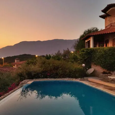 Yarimada Deniz Manzarali Cindy *