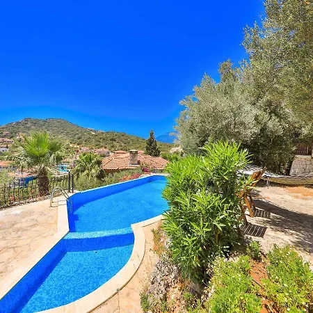 Yarimada Deniz Manzarali Cindy Villa